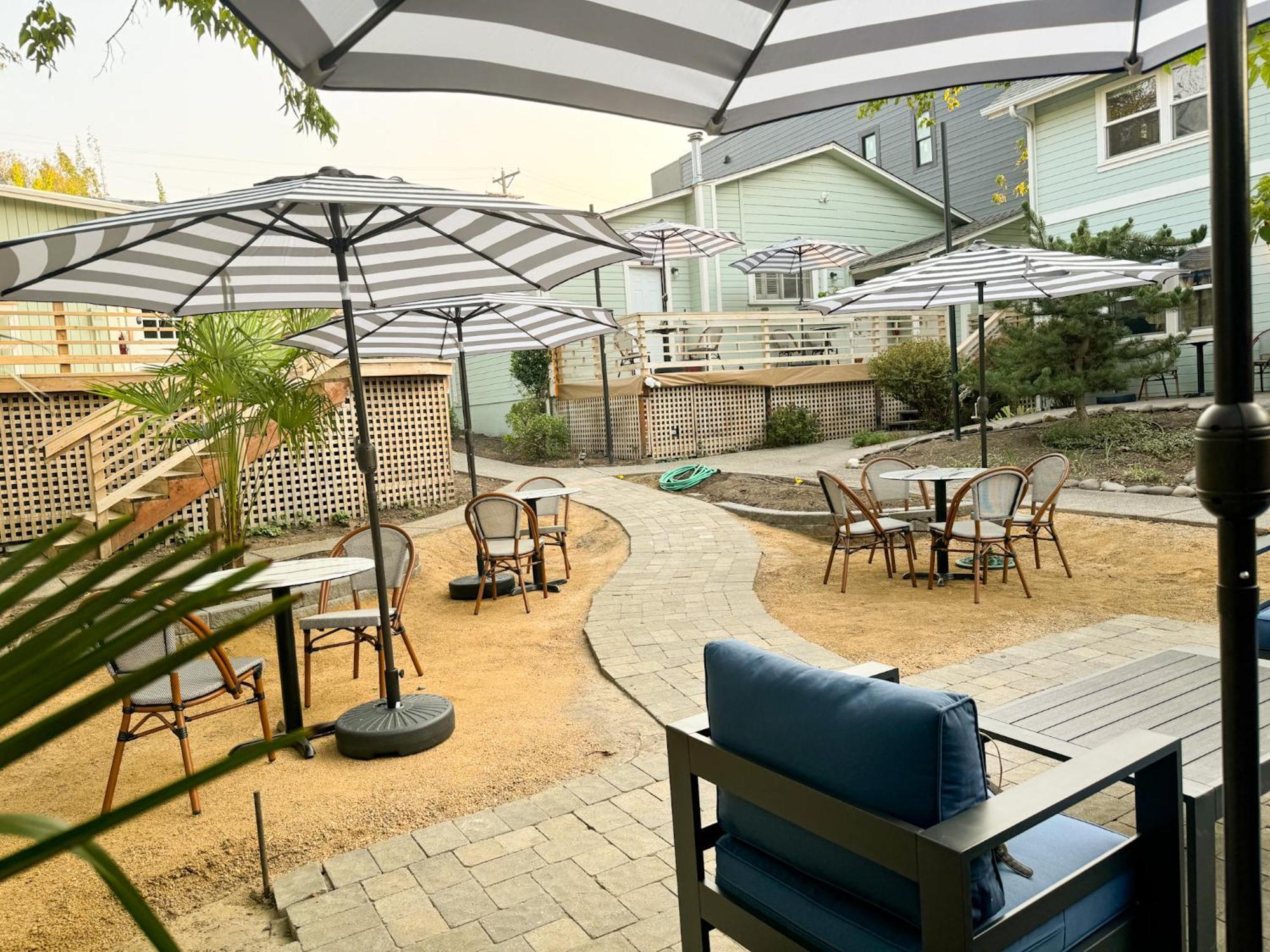 אשלנד Swank Boutique Suites מראה חיצוני תמונה