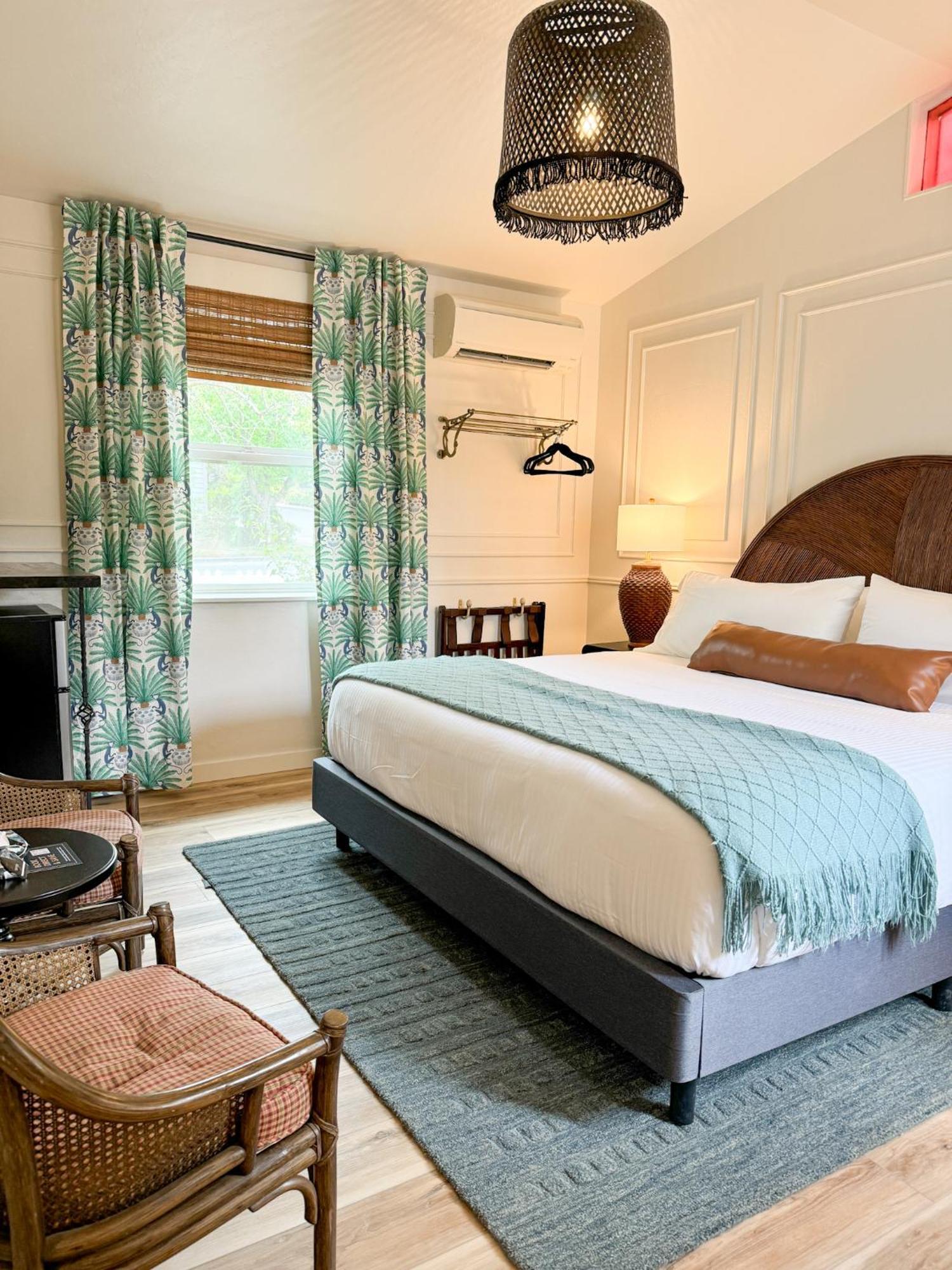 אשלנד Swank Boutique Suites מראה חיצוני תמונה