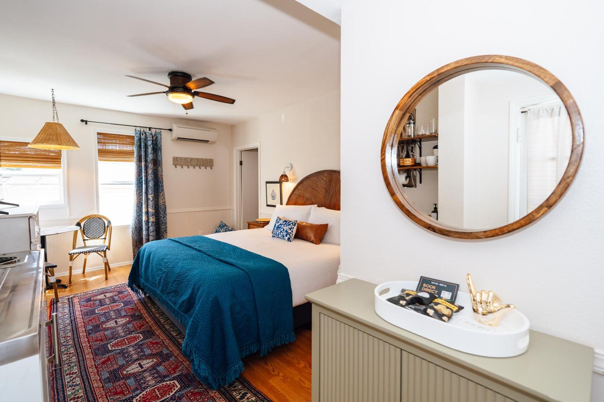 אשלנד Swank Boutique Suites מראה חיצוני תמונה